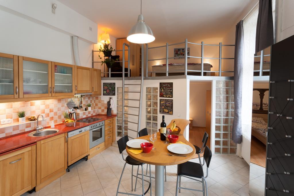 Feel at home Apartment Budapest Eksteriør billede